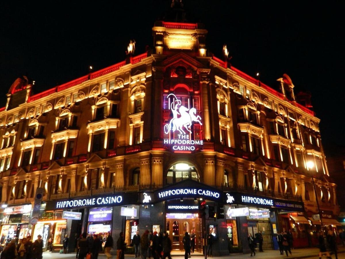 Cosy Entire Leicester Square London
