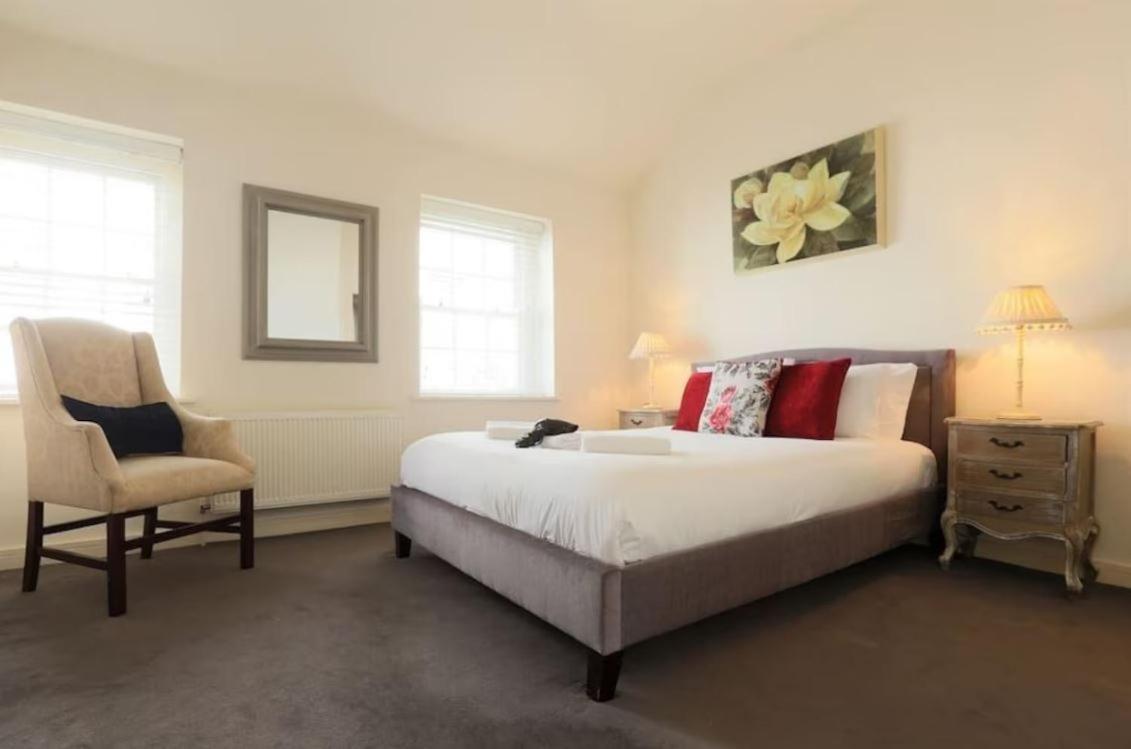 Cosy Entire Leicester Square * London